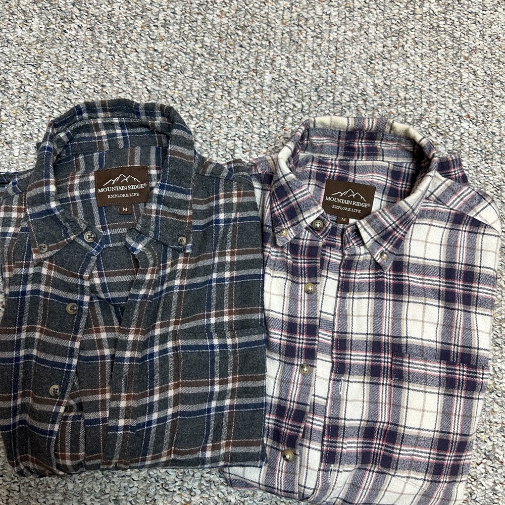 2 MENS MOUNTAIN RIDGE FLANNEL SHIRTS
